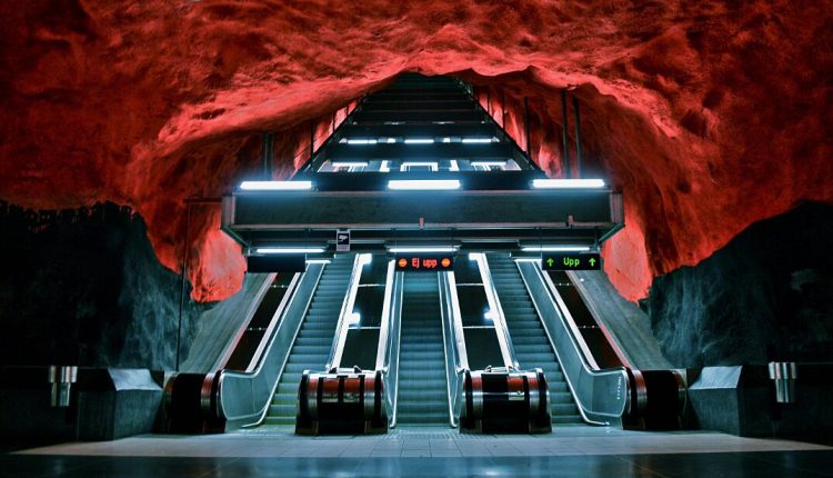 Stoccolma: l’arte in metropolitana: immagine di copertina su citta, architettura e design urbano