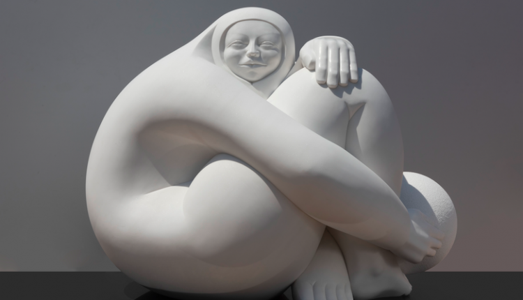 “Deredia a Genova – La sfera tra i: immagine di copertina su societa, cultura e attualita